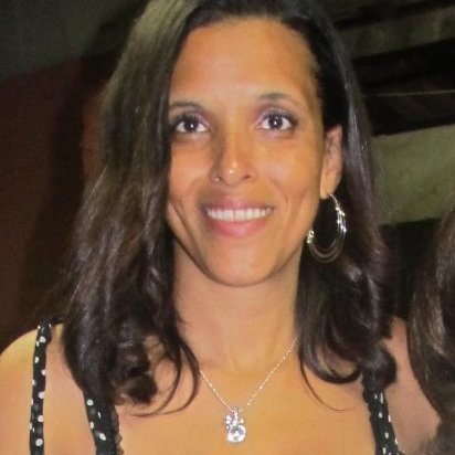 Maria Luciana Azevedo