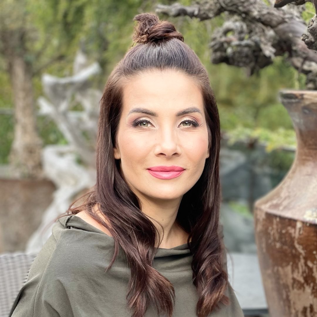 Eva Decastelo