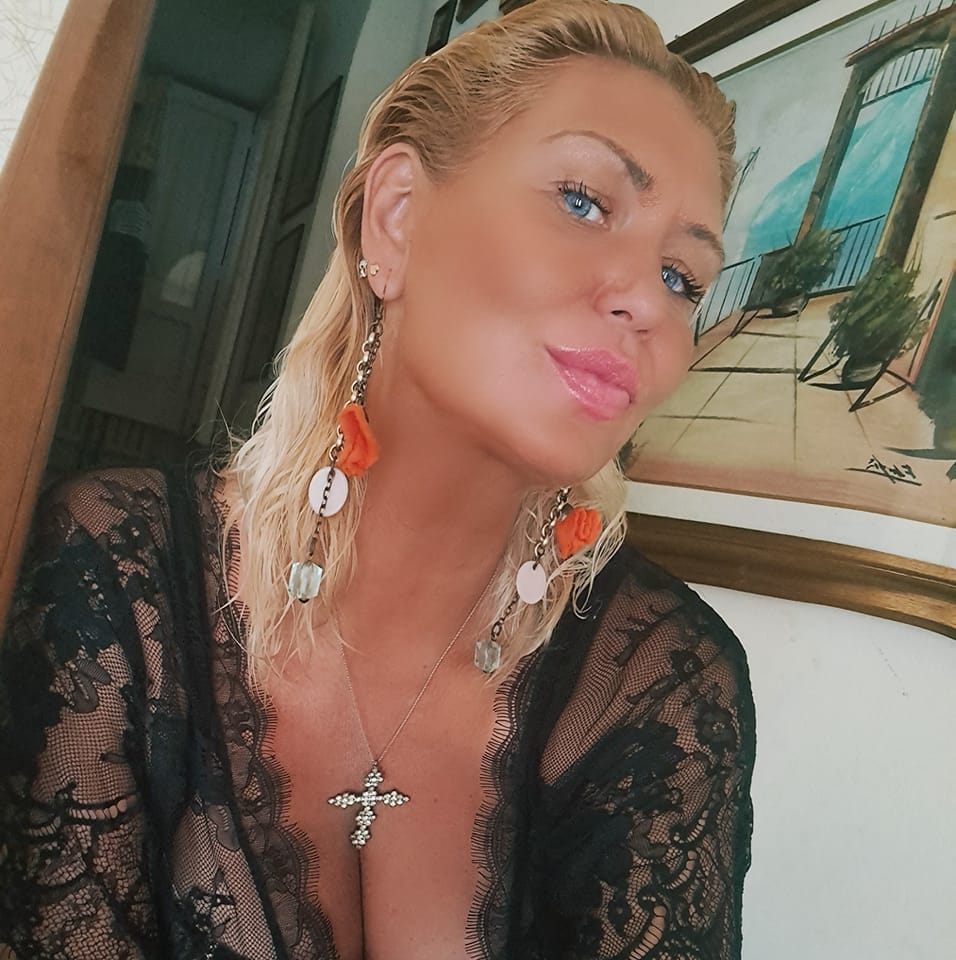 Elena La Perla